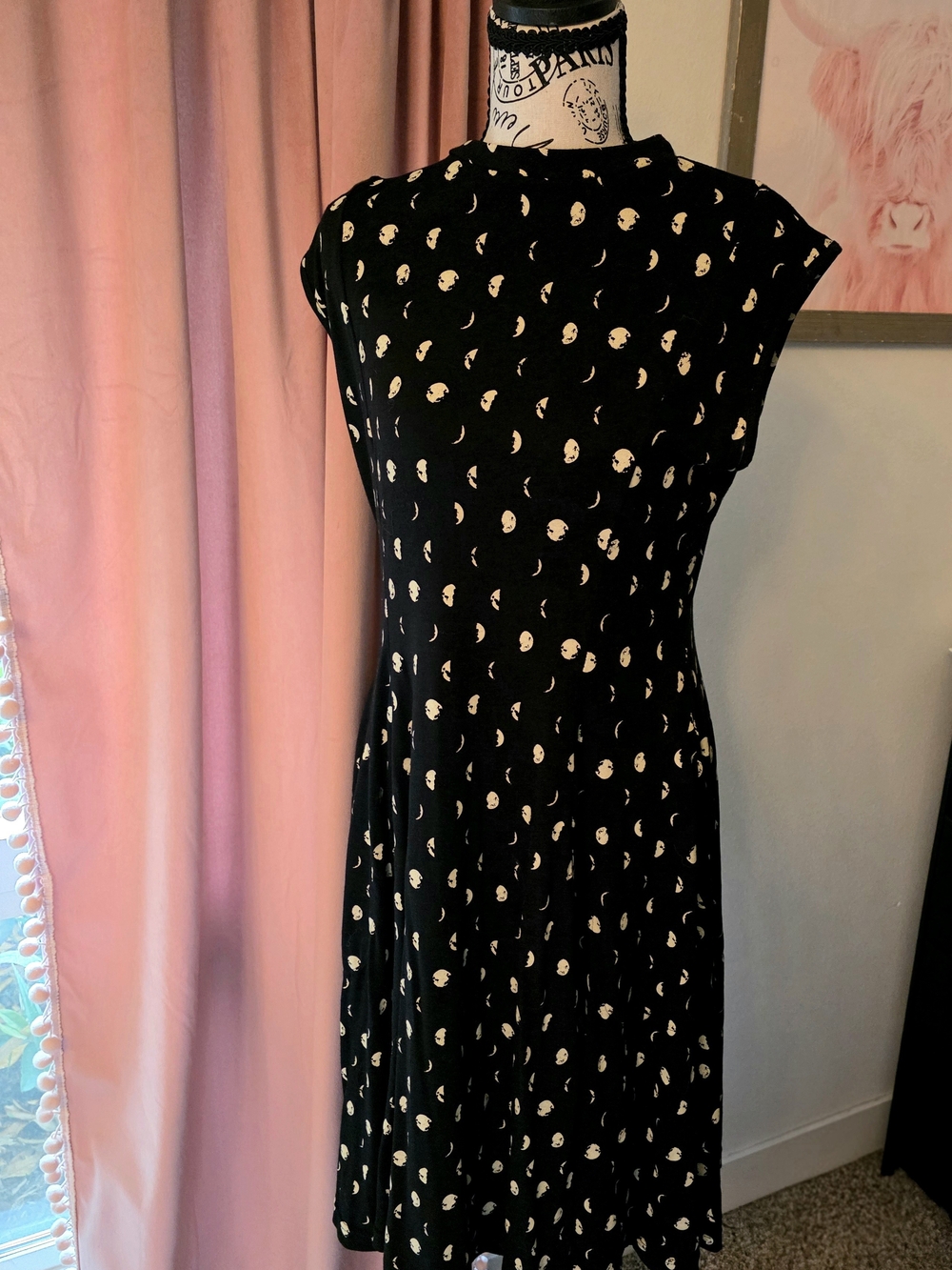Black Effie's Heart Moon-Print Cap-Sleeve Dress